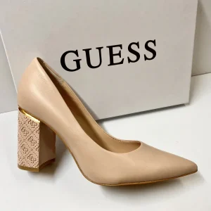 GUESS FL5PIA DECOLLETE IN PELLE CAMEL CON TACCO STAMPA 4G LOGO SUL TACCO