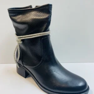 Moira 02 Stivaletti in pelle nera