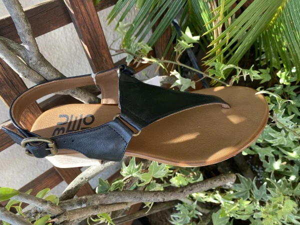 Bueno A7301 sandalo infradito in pelle nero - immagine 2