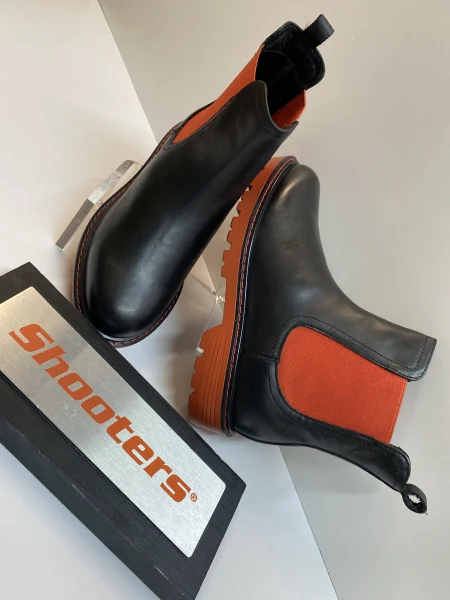 Shooters S22761-01 stivaletto chelsea donna in pelle nero con elastico rosso - immagine 3