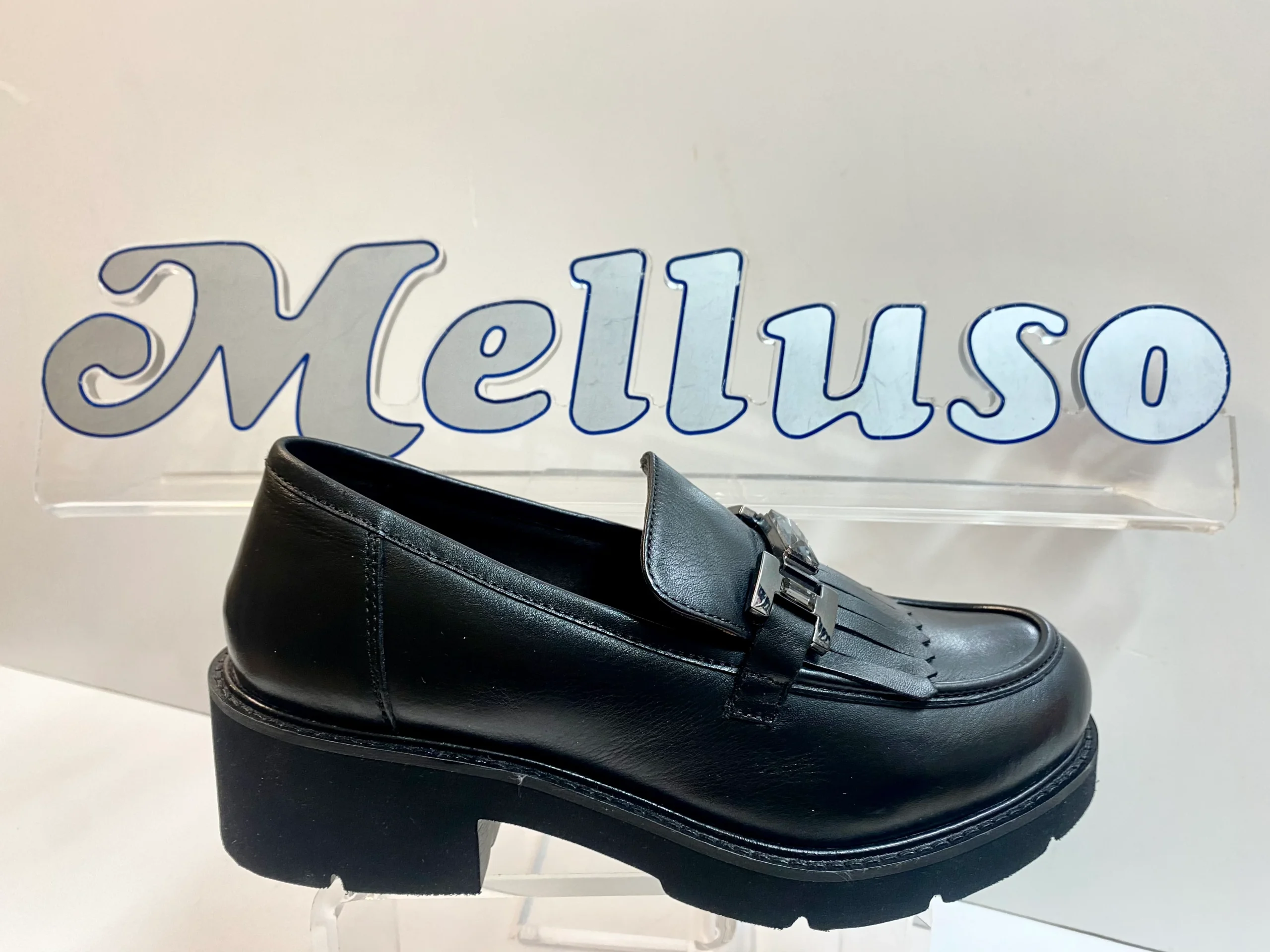 Melluso 034331 mocassino donna in pelle nero con frange e morsetto