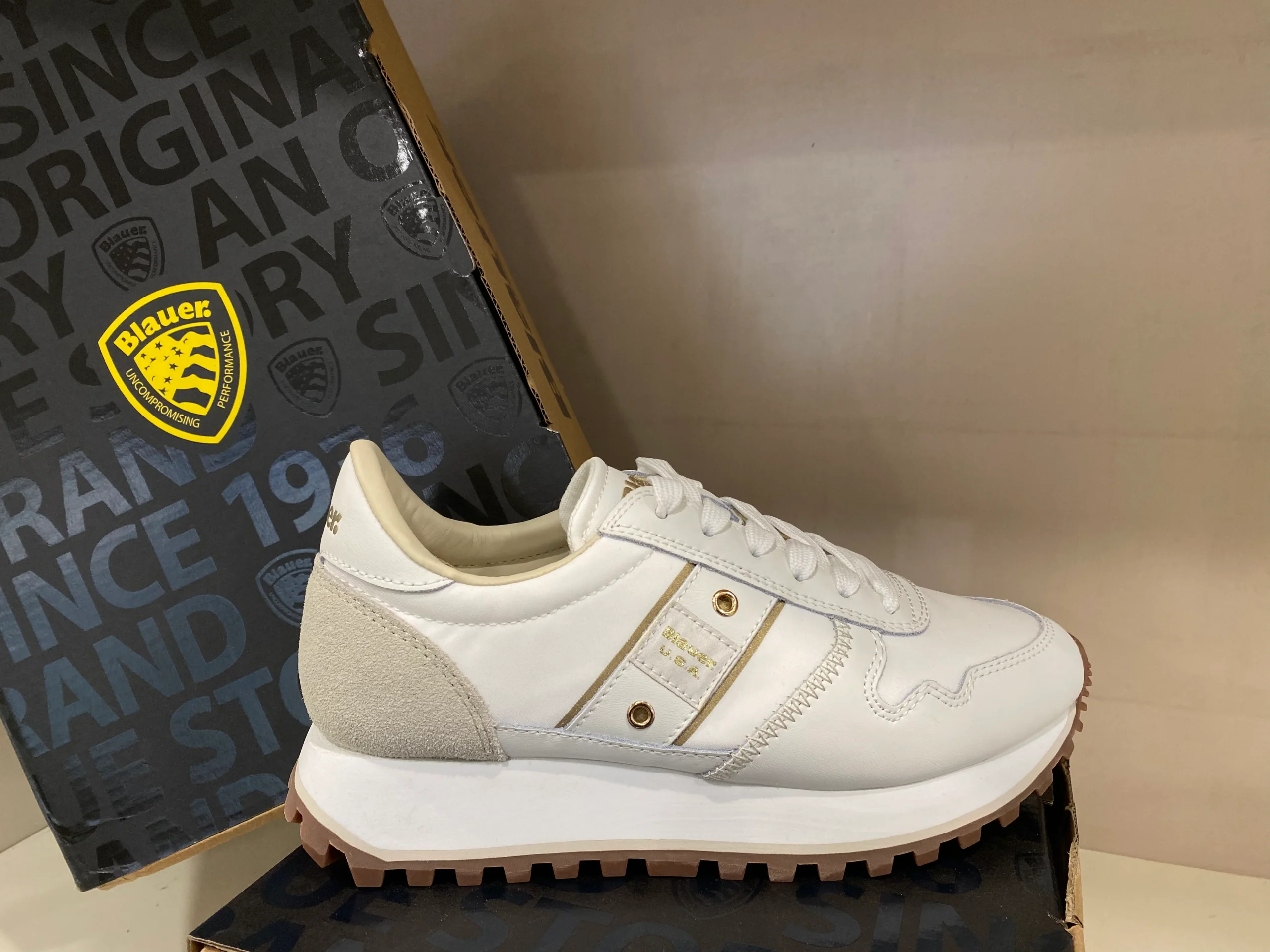 Blauer Millen 03 sneakers donna in nylon white/cream con profili dorati