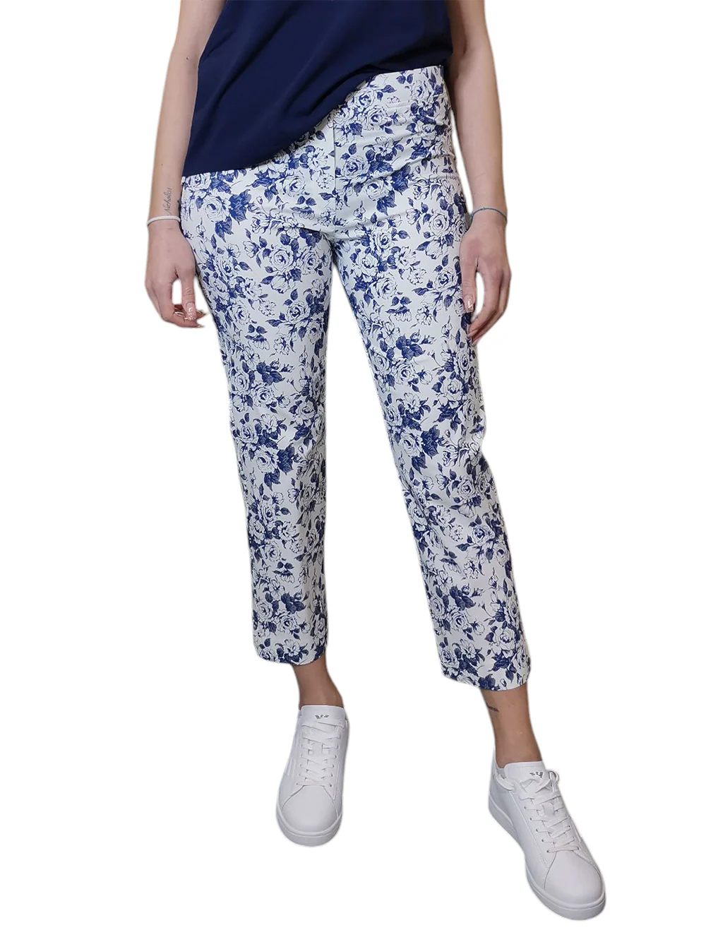Pantalone Bagarry in Viscosa Stretch com Motivo Floreale Bianco e Blu 3936-14 - immagine 2