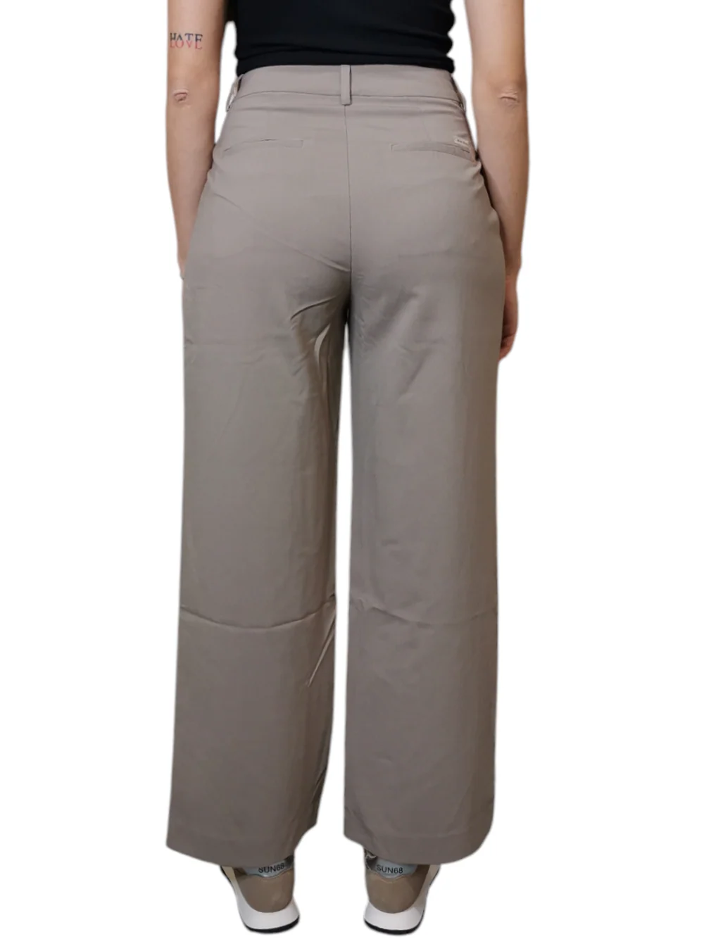 Pantalone CalvinKlein sabbia a palazzo con pence 224849 - immagine 4