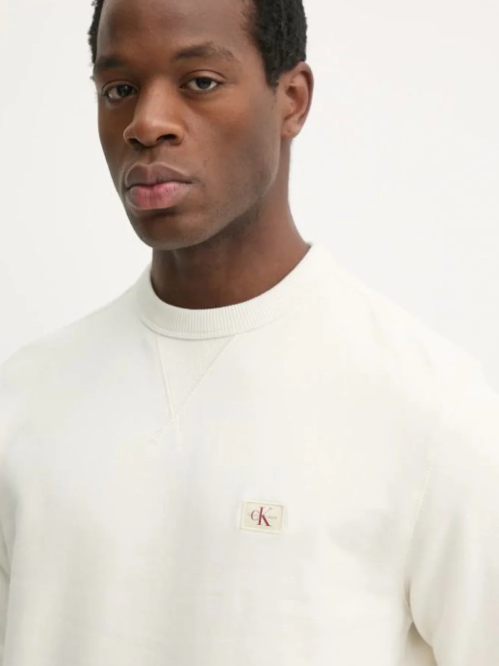 Felpa CalvinKlein Girocollo Basic in Cotone Garzato Panna 327115 - immagine 4