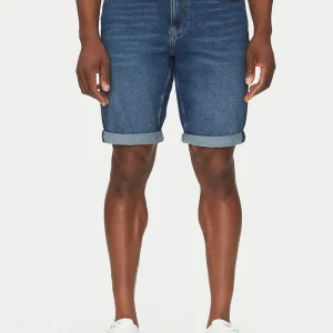 Bermuda di Jeans Calvin Klein Slim in Denim blu medio 327184