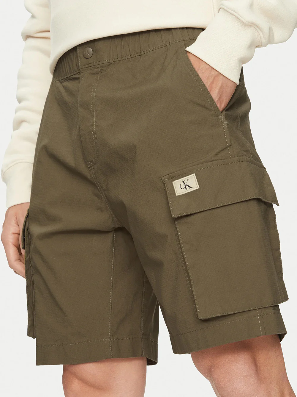 Bermuda Calvin Klein Cargo in Cotone Ripstop Verde 327376 - immagine 4