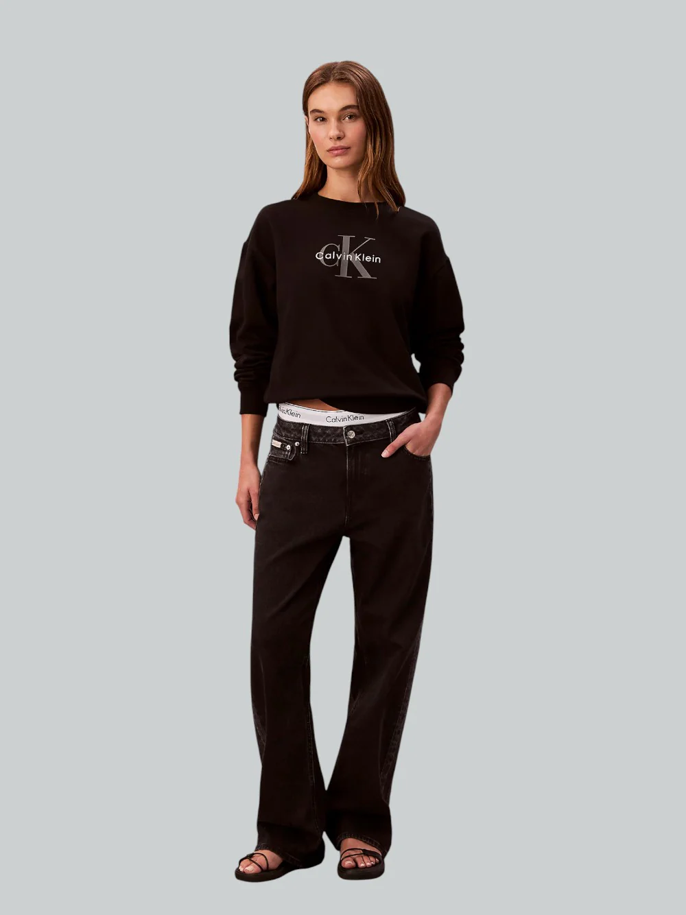 Felpa Calvin Klein Relaxed in Misto Cotone Nero con Logo Monogramma LV047B234G - immagine 6