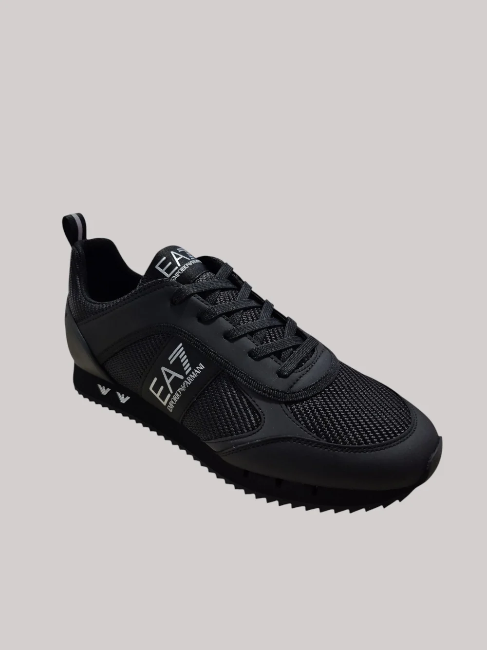 Black & White Carbon - immagine 3