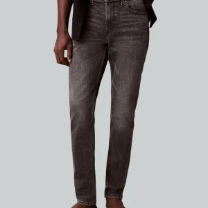 Jeans Calvin Klein Slim Taper in Denim Nero LV04RD702G