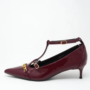 Décolleté lucide con catena