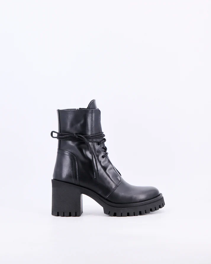 Stelio Malori 7033 anfibio in pelle nero