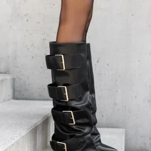 Stivali con risvolto e 4 fibbia