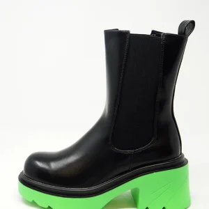 Stivaletti con para ed elastico ai lati