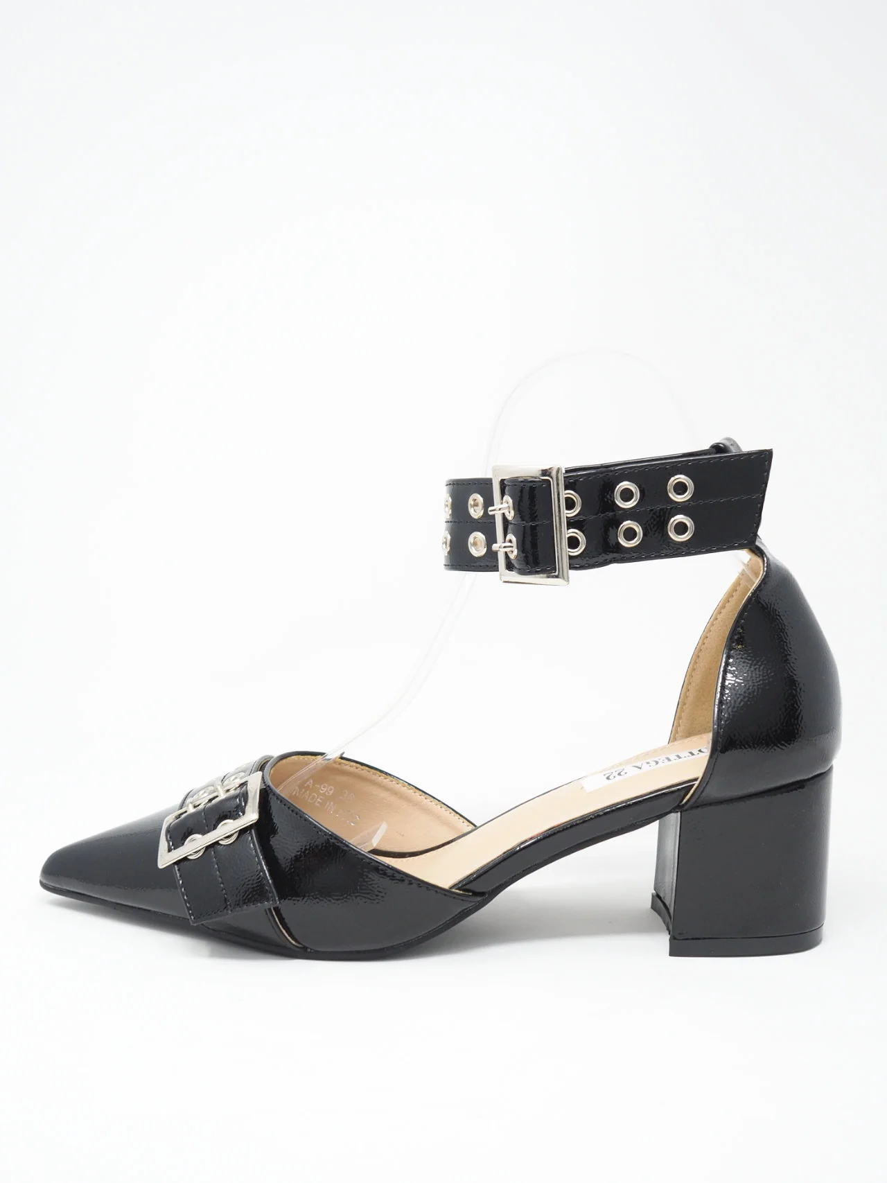 Décolleté lucide con fibbie - immagine 2