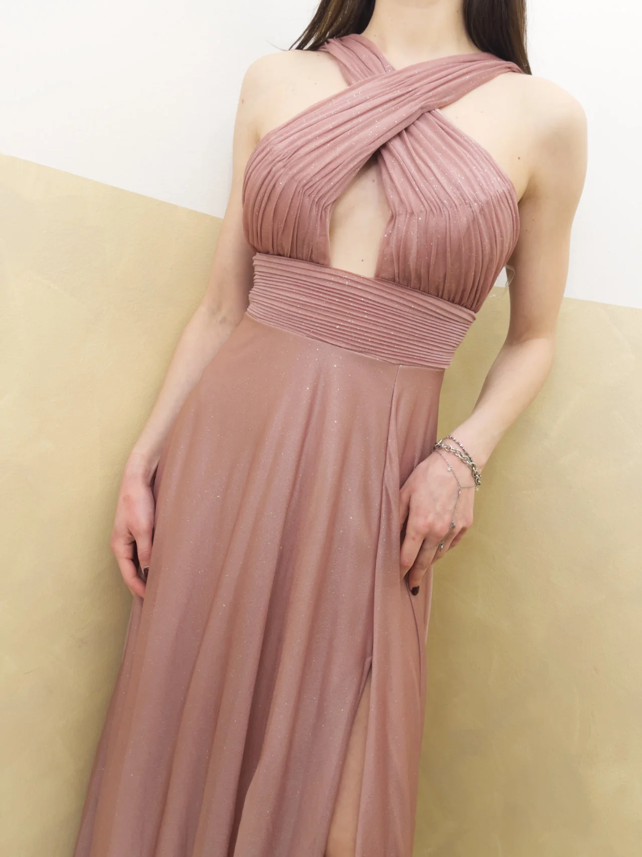 Abito con brillantini - immagine 9