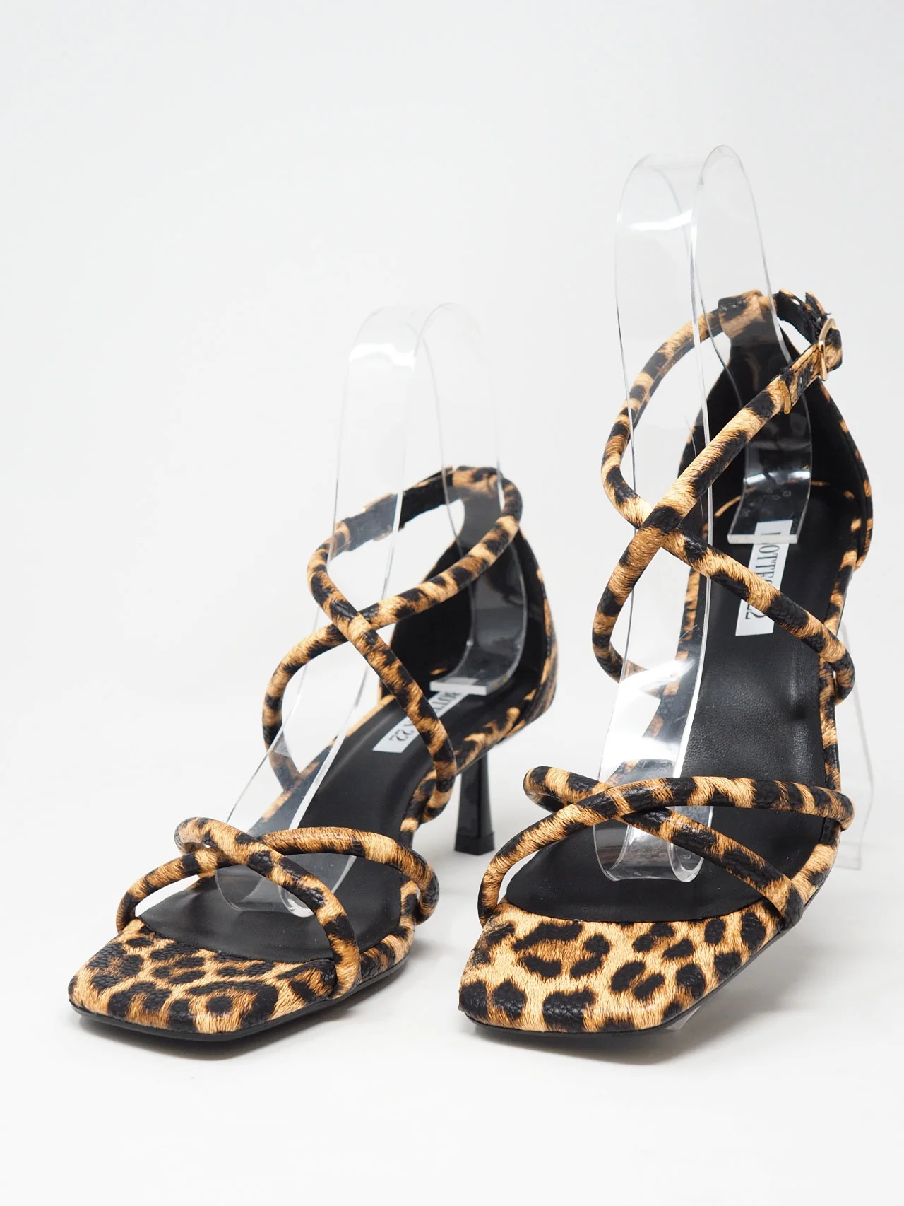 Sandali maculati con fascette - immagine 5
