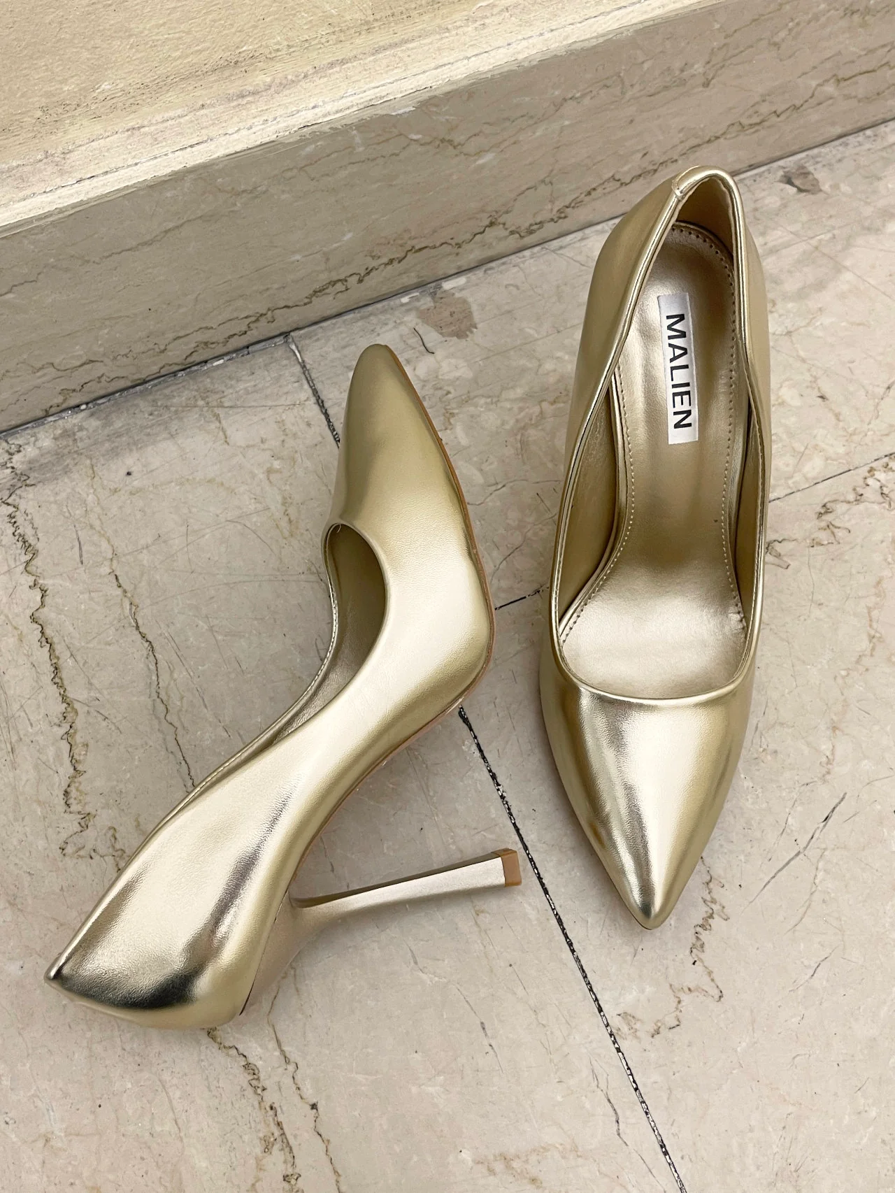 Décolleté in ecopelle - immagine 5