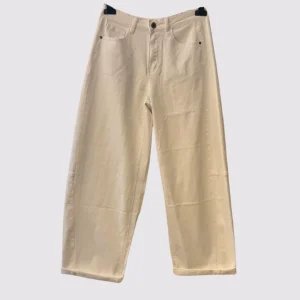 Jeans bianco elasticizzato baloon