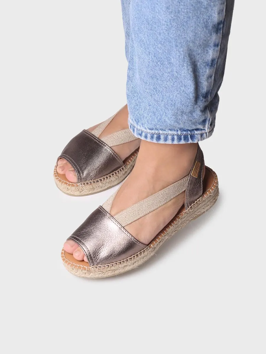 Toni Pons Etna sandalo piatto in pelle con elastici bronzo - immagine 5