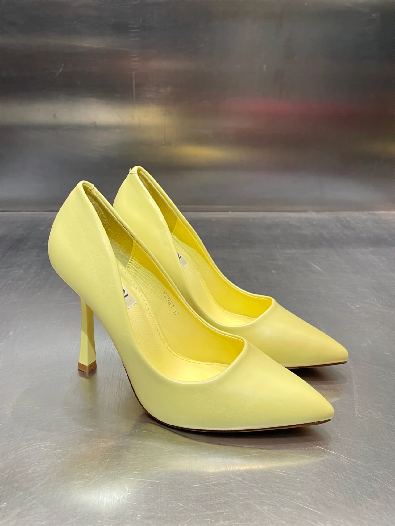 Décolleté in ecopelle - immagine 7