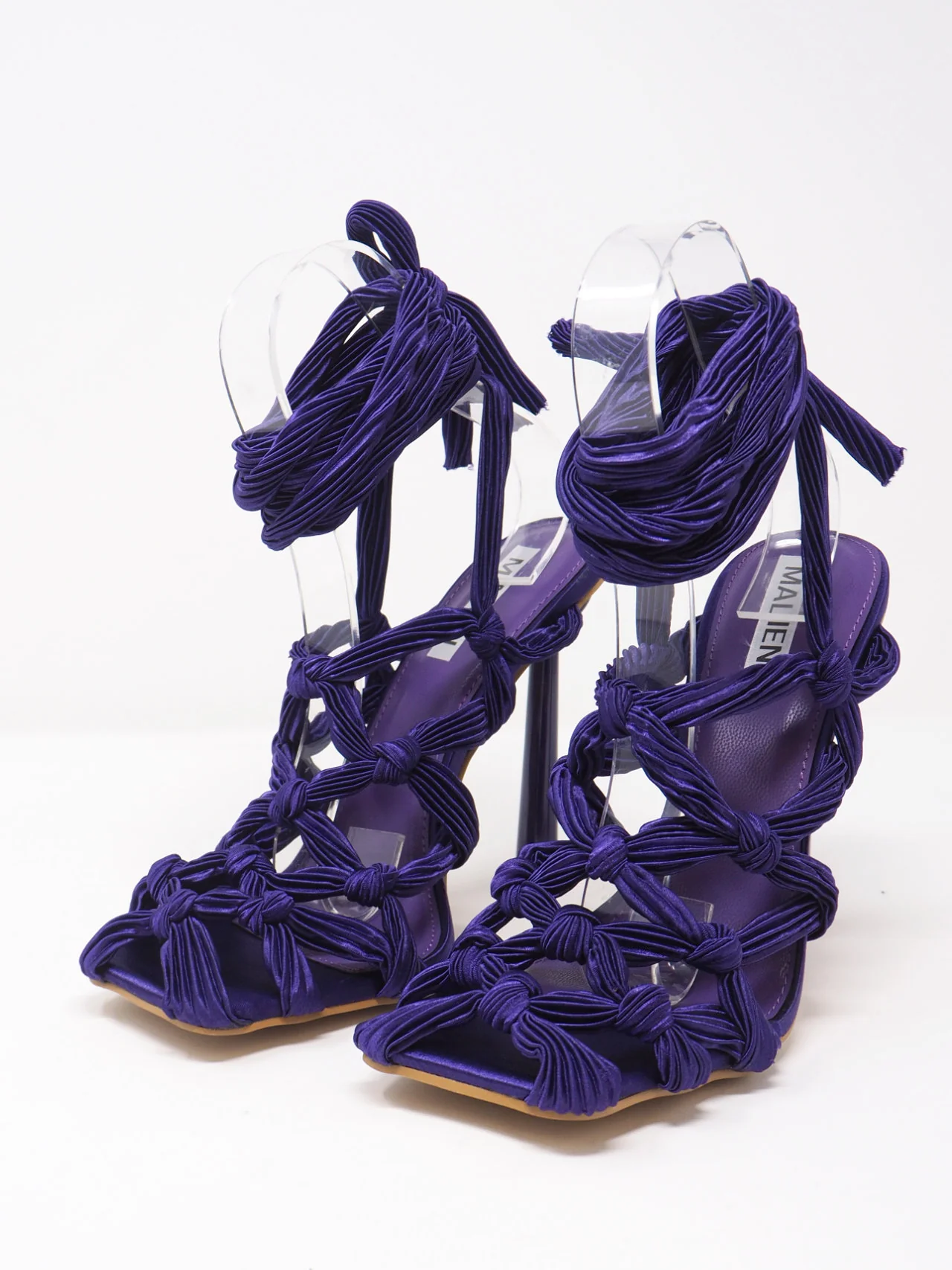 Sandali a nastri annodati - immagine 7