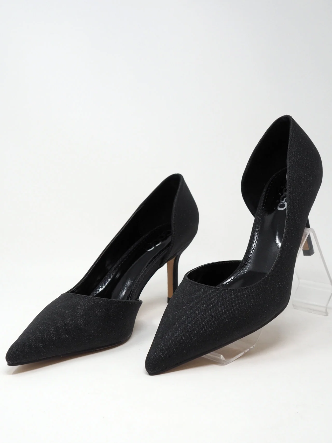 Décolleté con brillantini - immagine 7