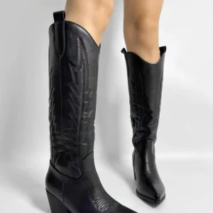 Stivali texani con cuciture