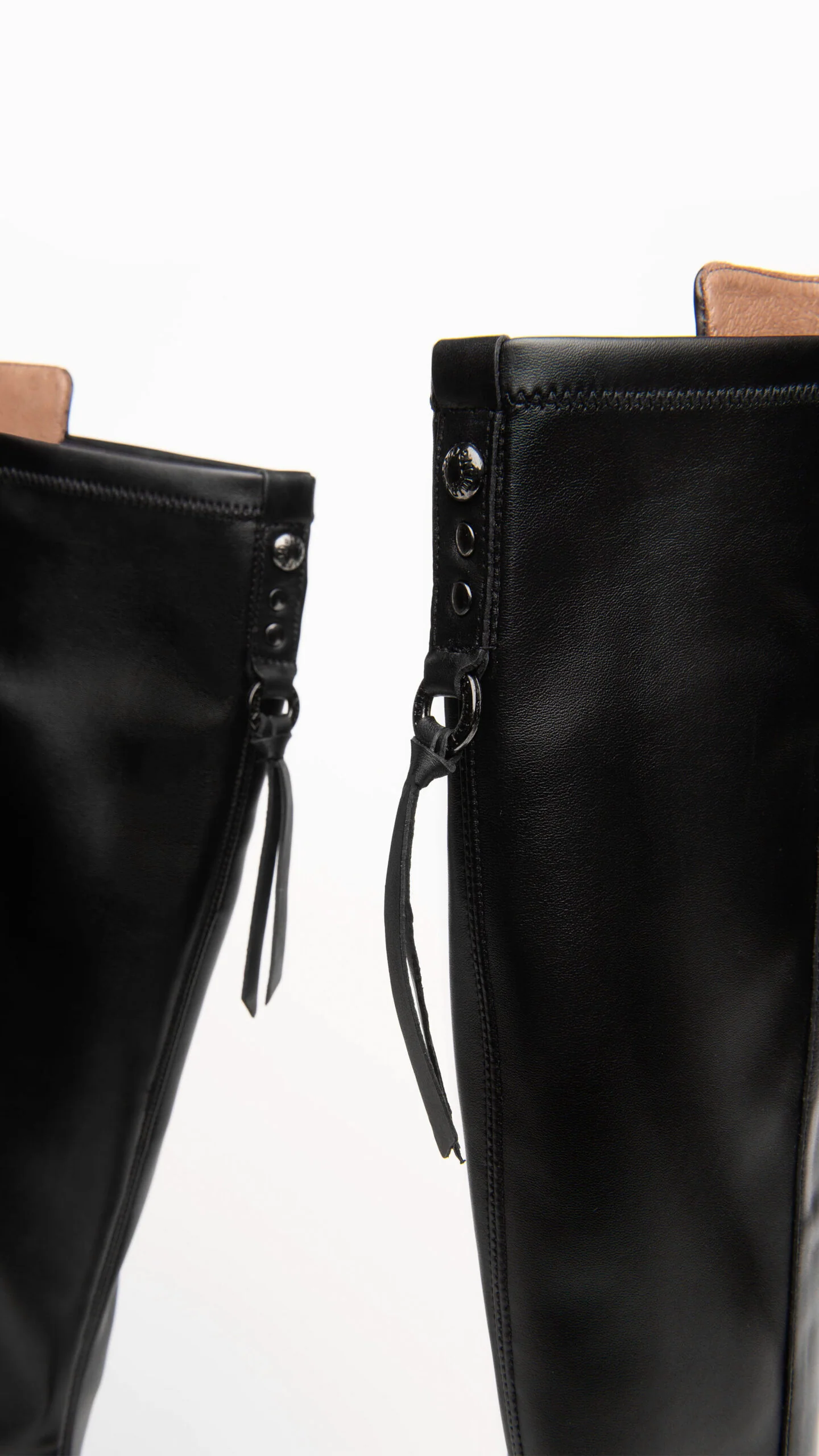 Nero Giardini I014073D Stivali donna in pelle nera - immagine 5