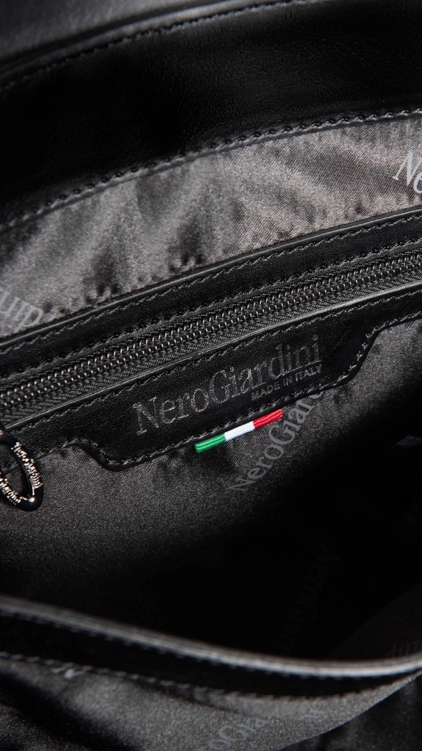 NERO GIARDINI I343571D BORSA A MANO DA DONNA IN MATERIALE TECNICO NERO - immagine 5