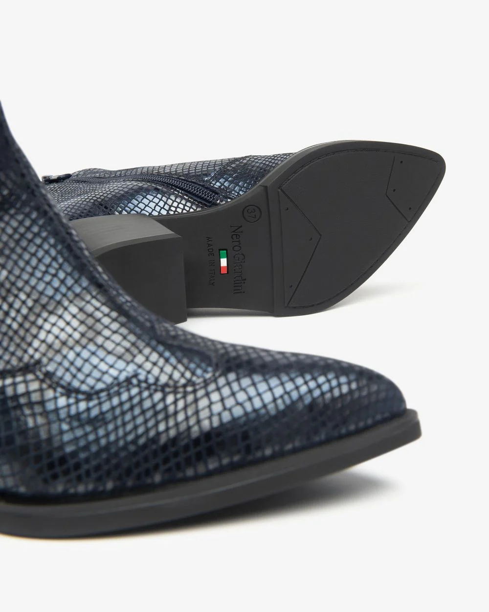 Nero Giardini I513910D Stivaletti Chelsea Donna in Pelle notte o nickel - immagine 5