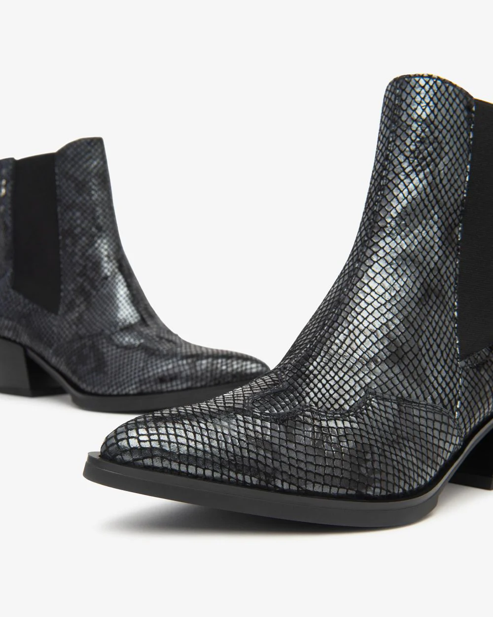 Nero Giardini I513910D Stivaletti Chelsea Donna in Pelle notte o nickel - immagine 8