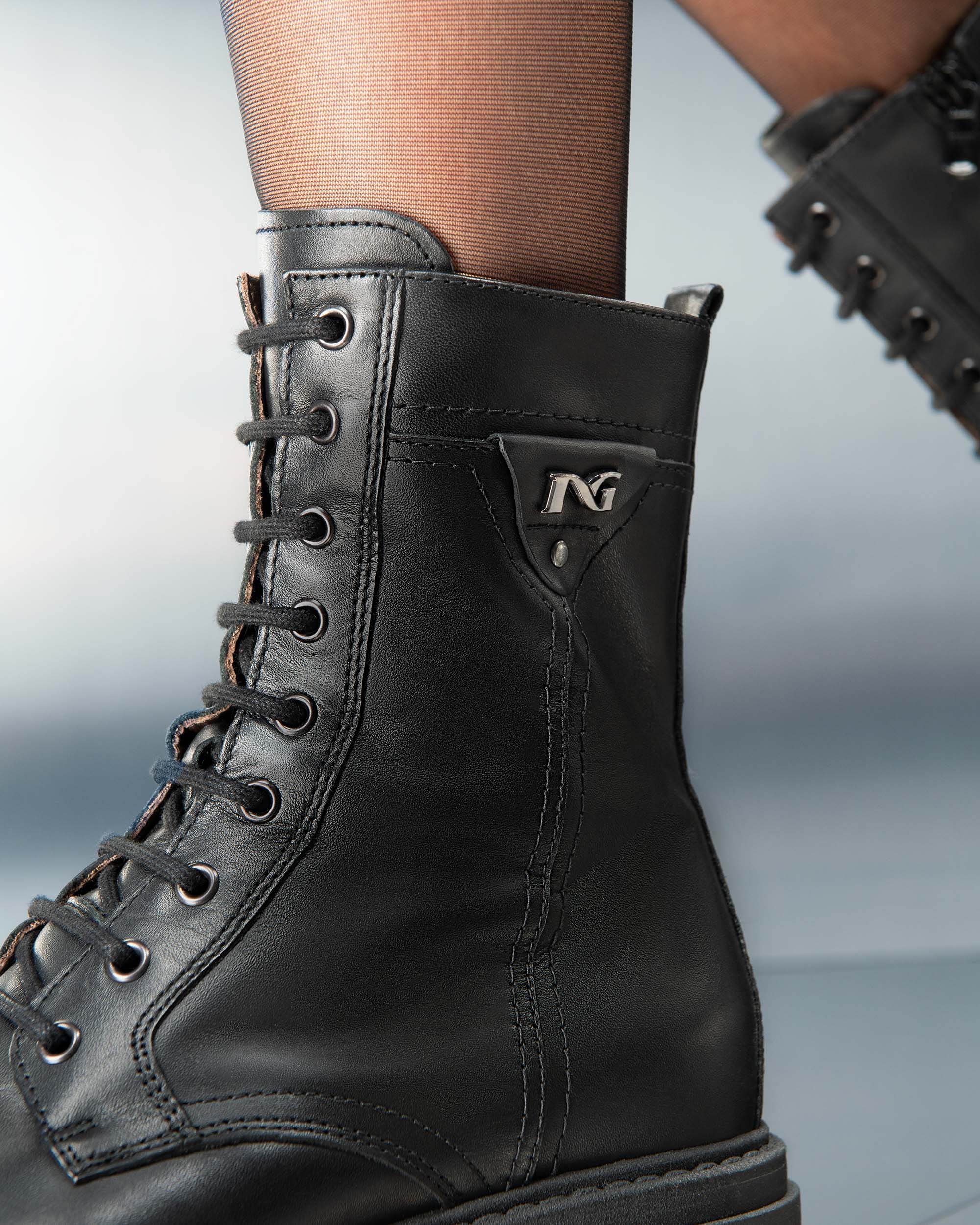 Nero Giardini I411832D Anfibi donna in pelle nero - immagine 5