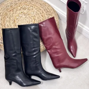 Stivali con tacco kitten