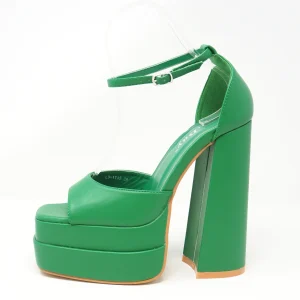 Sandali con plateau e tacco grosso