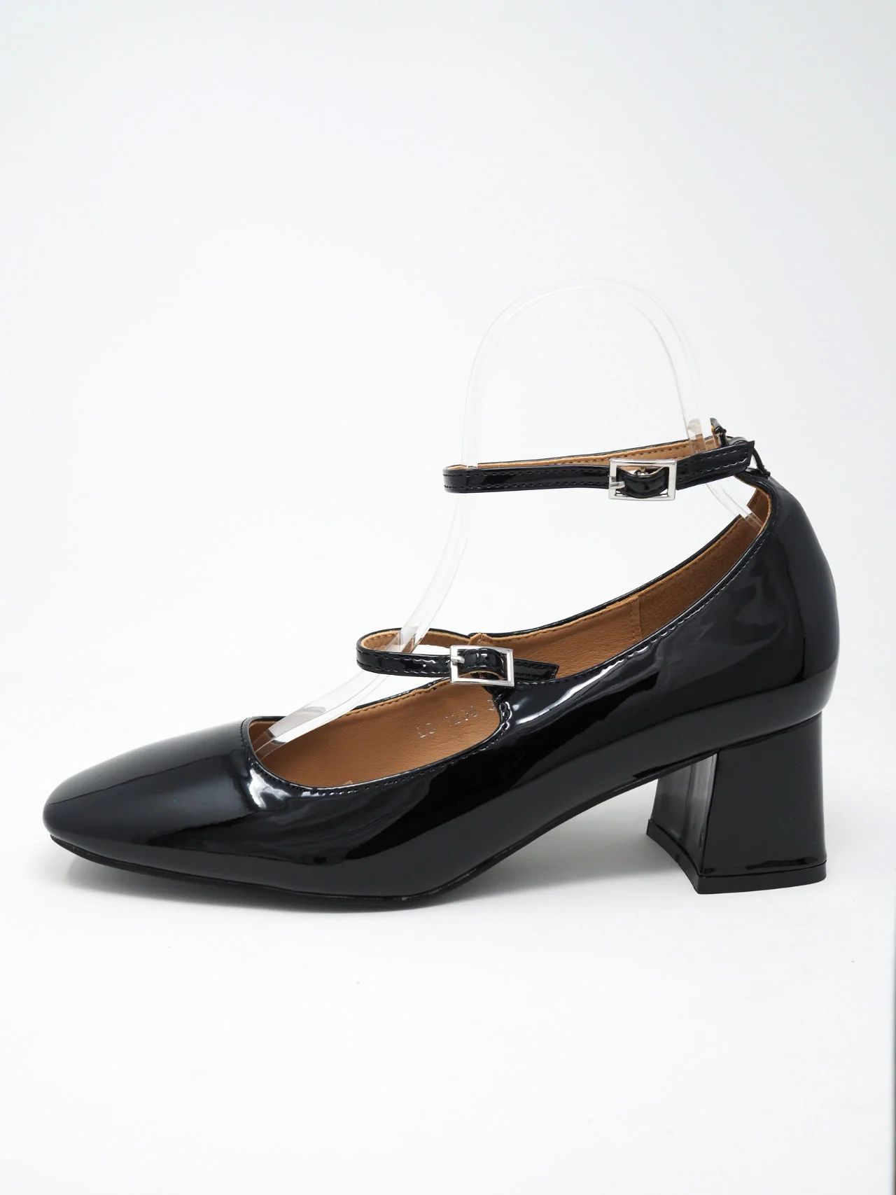 Décolleté lucide con tacco basso