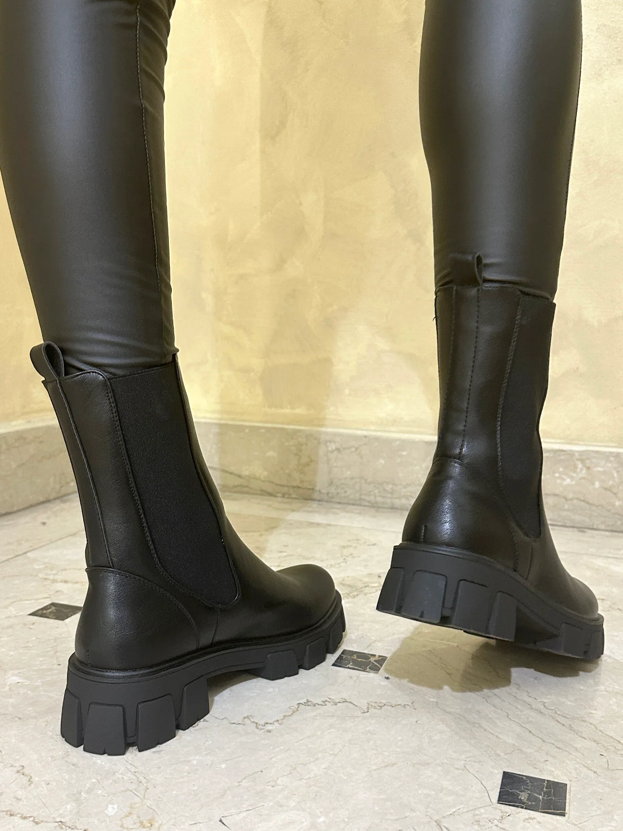 Stivaletti con para carrarmato - immagine 6