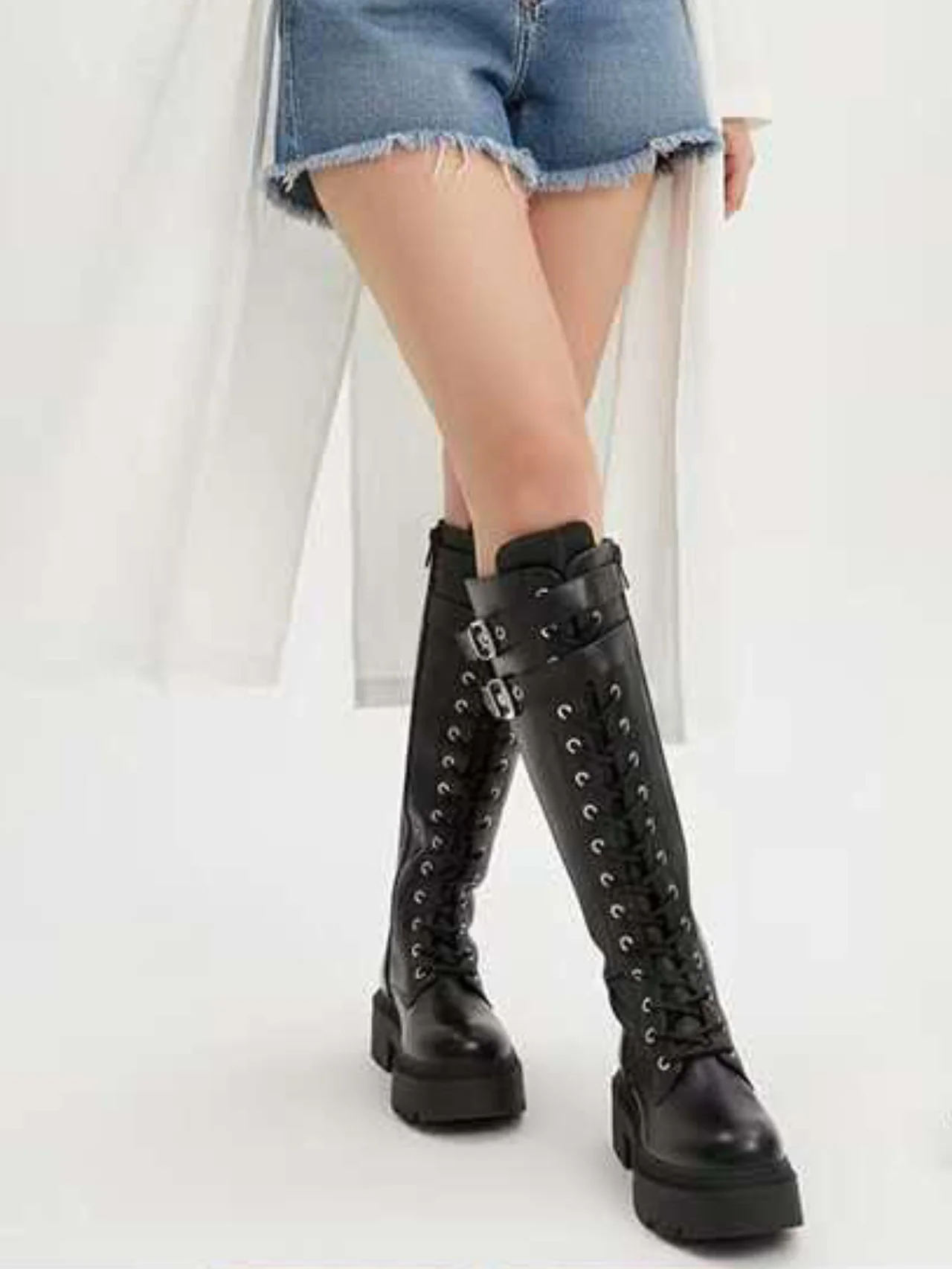 Anfibi stringati con para