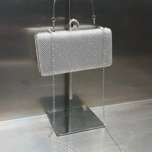 Pochette rigida con strass