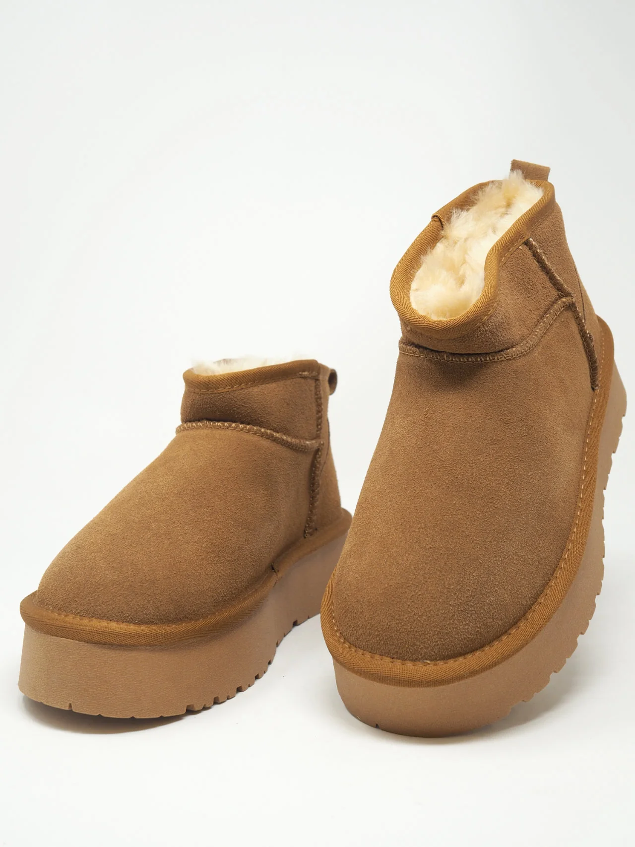 Stivaletti camoscio e pelliccia vera - immagine 3