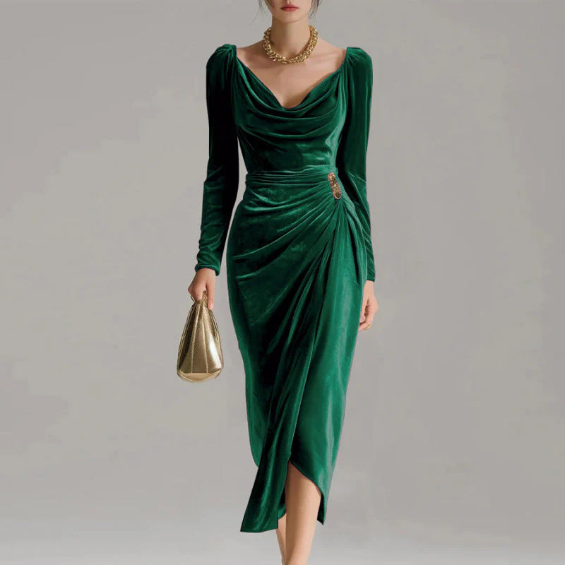 Abito a Maniche Lunghe con Pieghe e Spacco Lungo in Tessuto Morbido - immagine 4