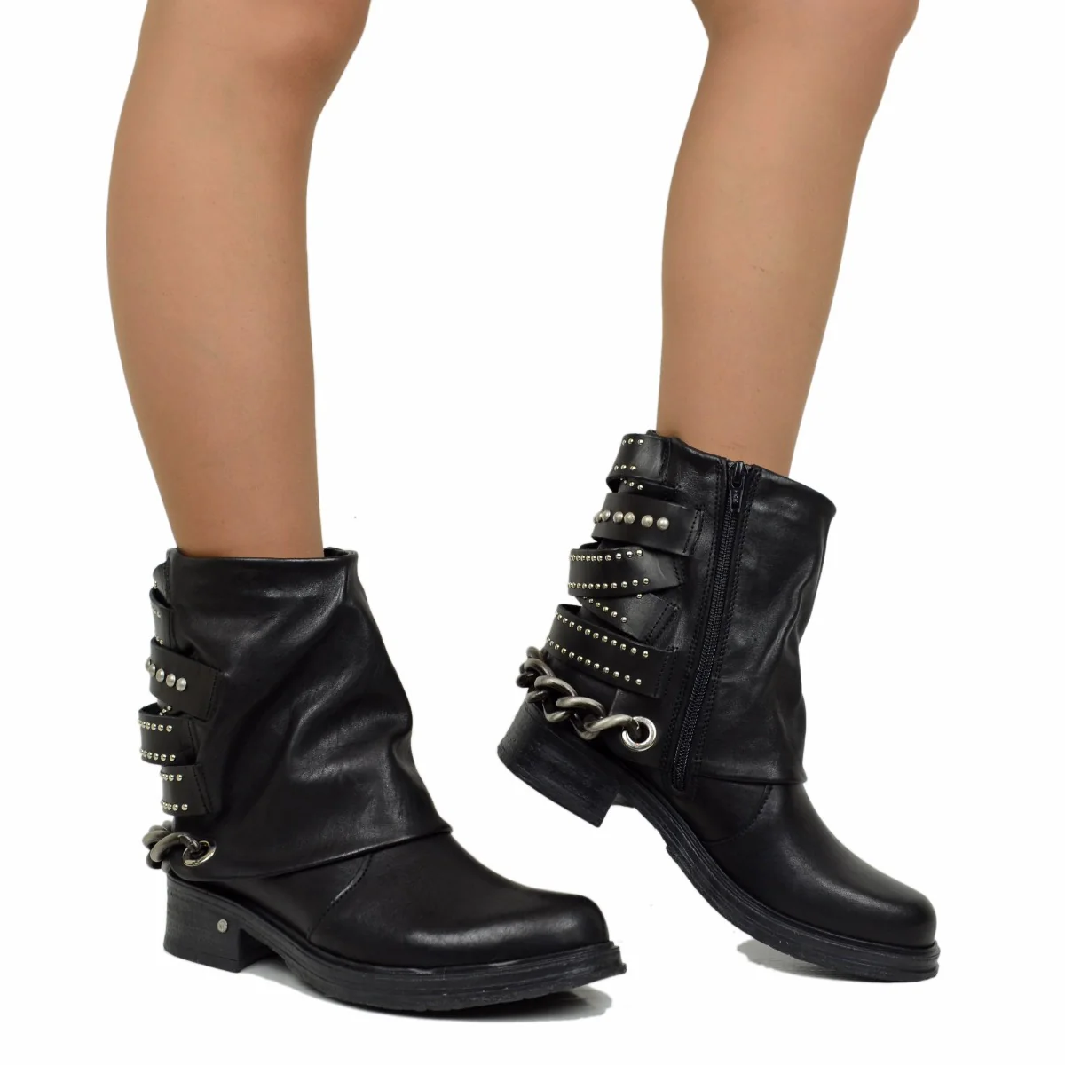 Stivaletti Donna Neri in Pelle con Catena e Borchie Made in Italy - immagine 5