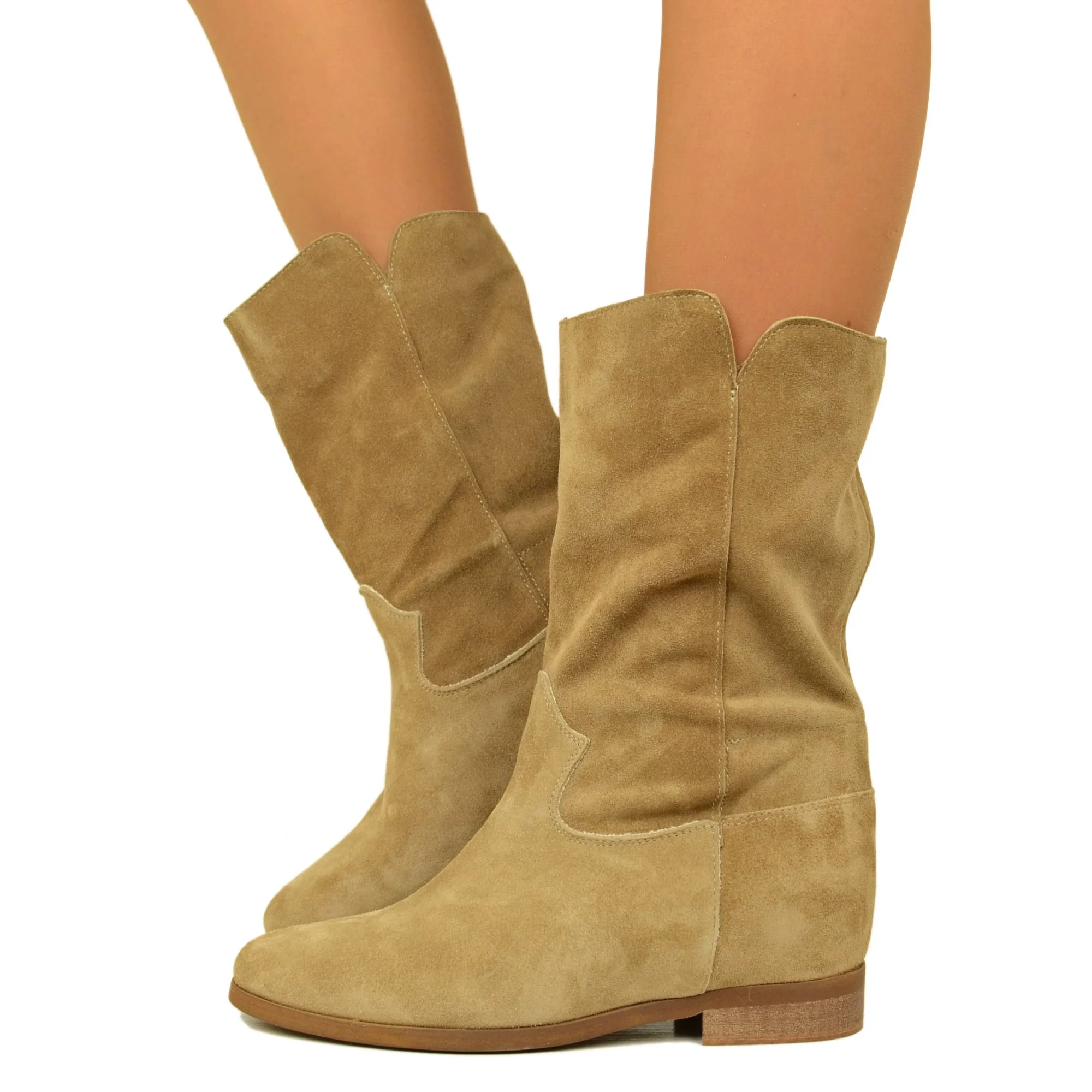 Stivaletti Donna Beige in Camoscio con Zeppa Interna - immagine 2